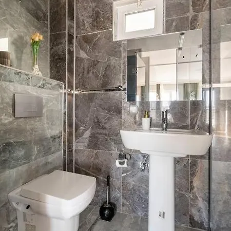 Big Jacuzzi • Sea View • Pool Access 50m