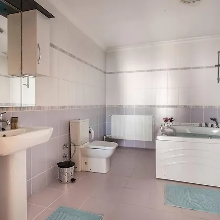 Big Jacuzzi • Sea View • Pool Access 50m *