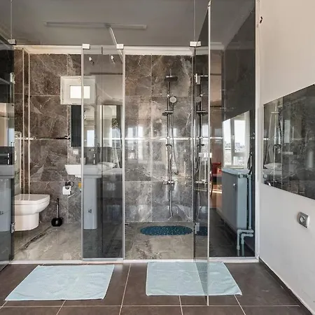 Big Jacuzzi • Sea View • Pool Access 50m דירה *