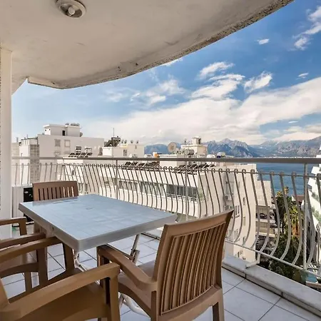 Big Jacuzzi • Sea View • Pool Access 50m Apartment Antalya